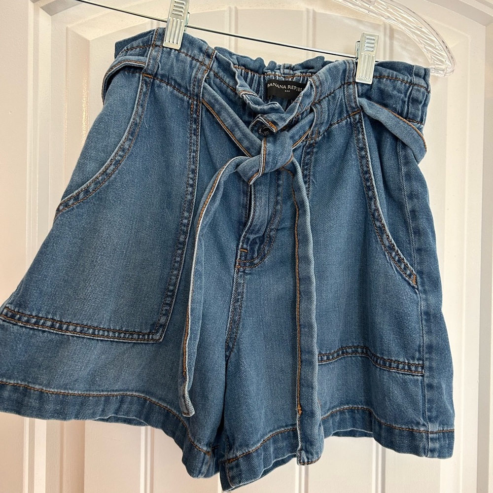 Banana Republic shorts